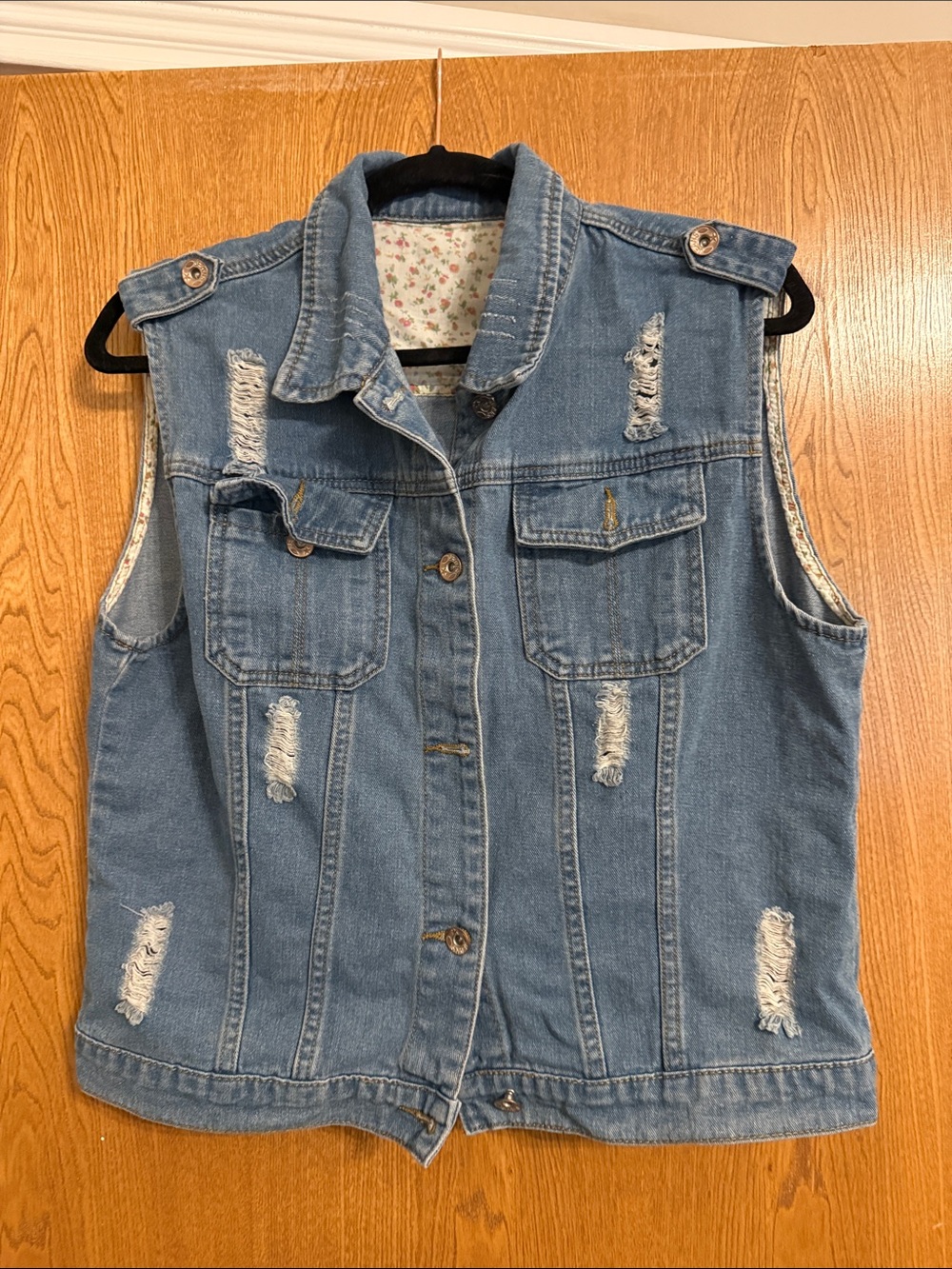 SHEIN Light Blue Distressed Denim Vest